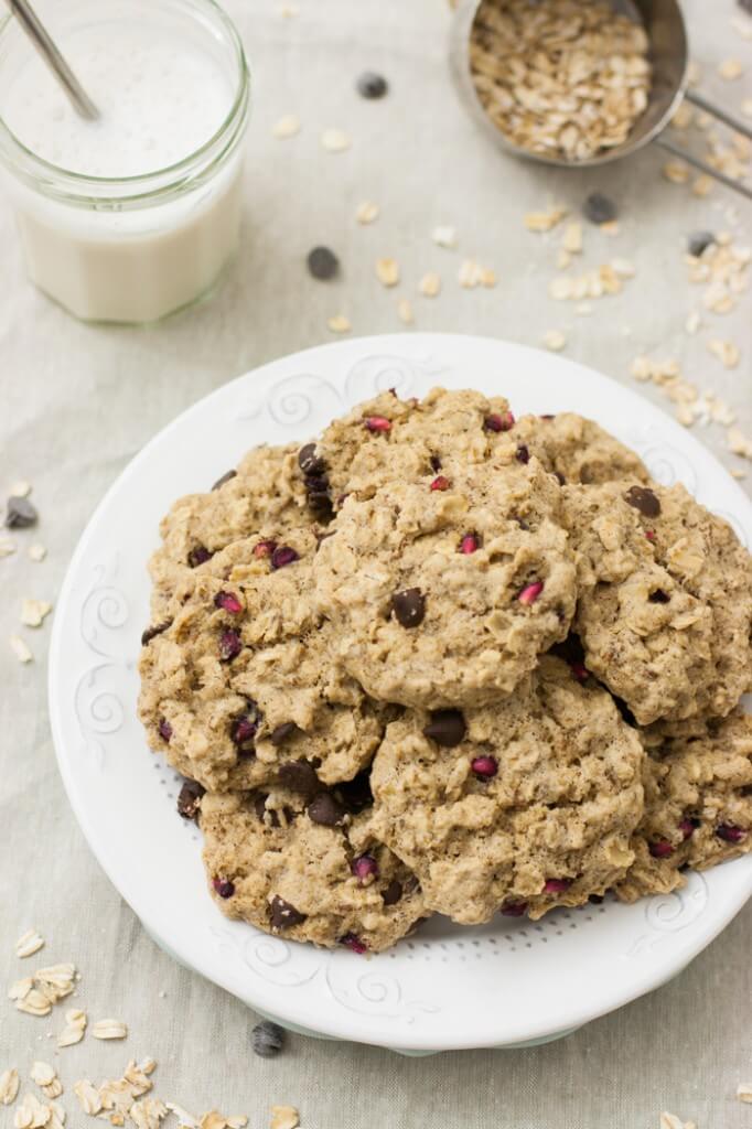 Chocolate & Pomegranate Oatmeal Cookies (v, gf)