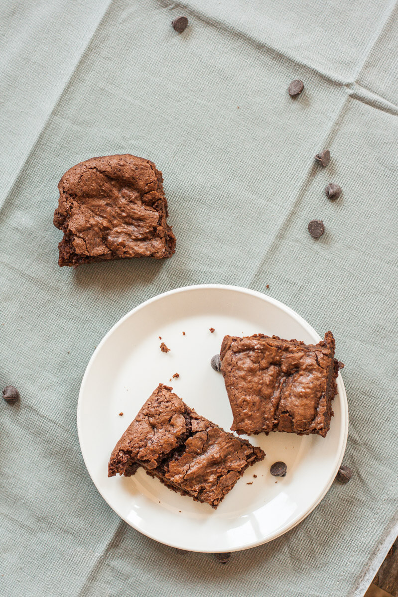 The Ultimate Vegan Brownies (v)